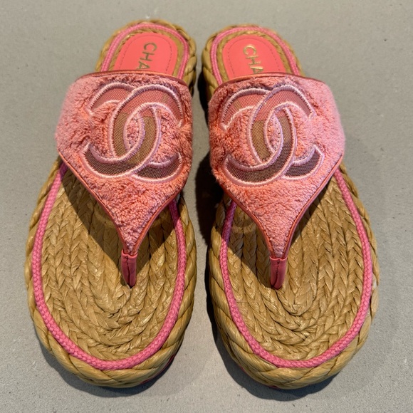 WB Chanel pink terry cloth and raffia sandals size 38 - Picture 5 of 16